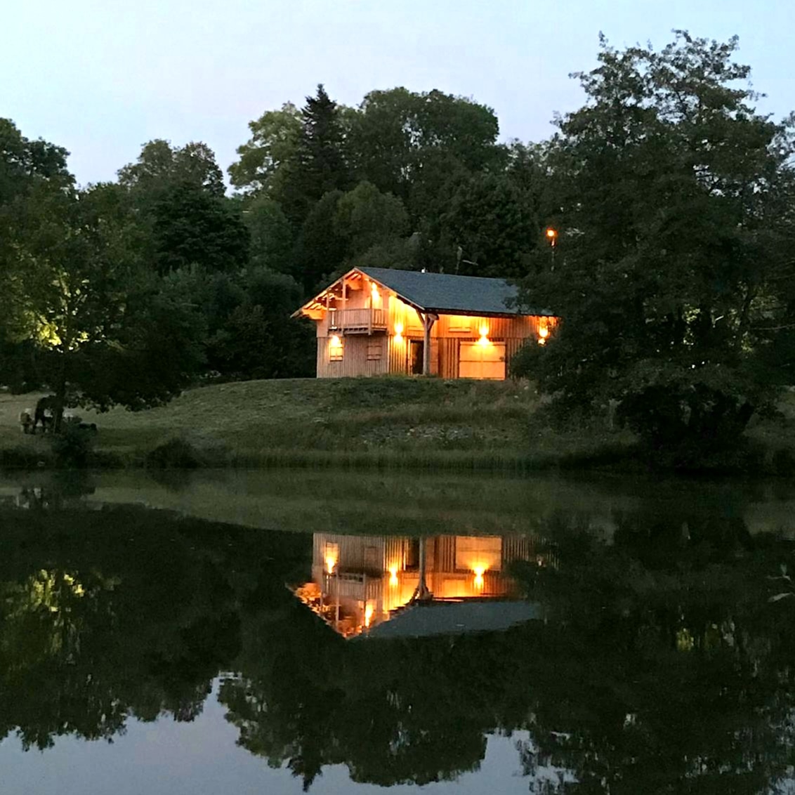 Le Chalet en fin de journée au début de l'automne